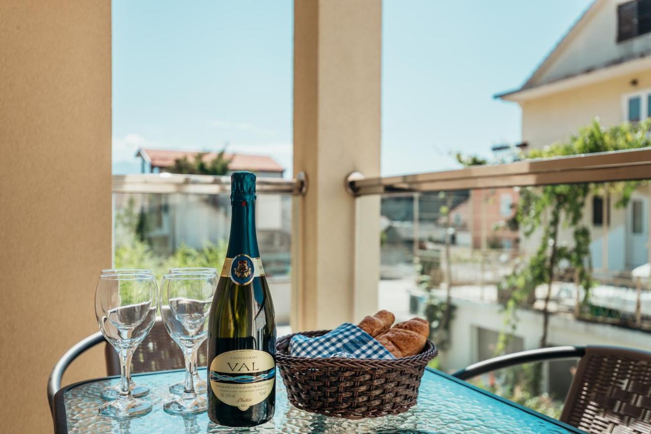 Apartments Villa Swissmonte Herceg Novi Esterno foto