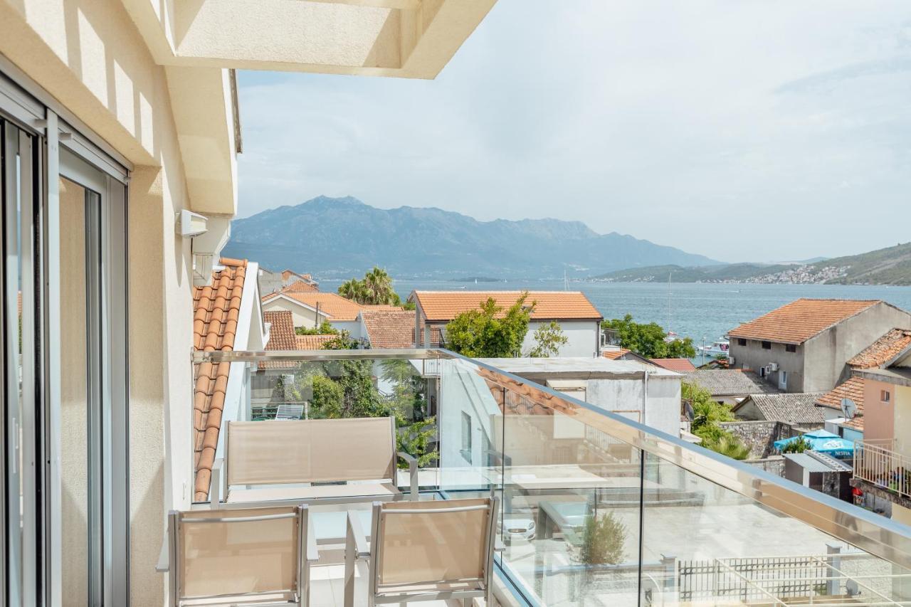 Apartments Villa Swissmonte Herceg Novi Esterno foto